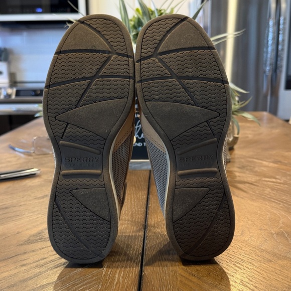 Sperry Women's Light Brown Moccasins - Picture 6 of 9